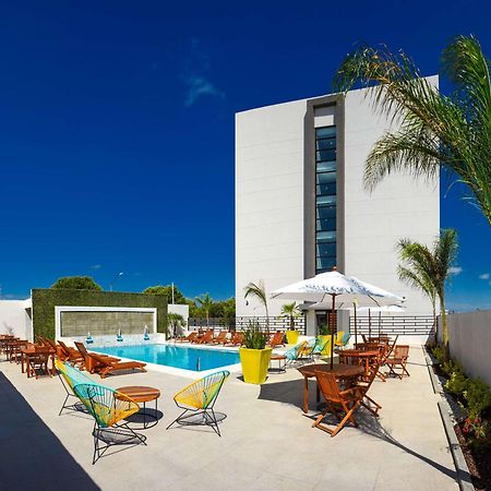 Hampton Inn Piedras Negras Exteriör bild